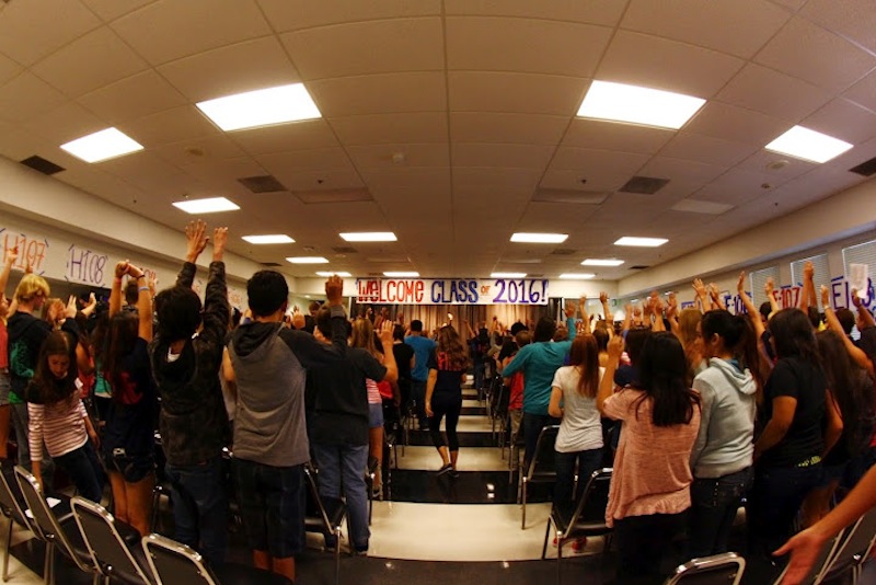 Incoming freshmen participate in the new student orientation on Thursday morning. Credit: Aysen Tan/The Foothill Dragon Press