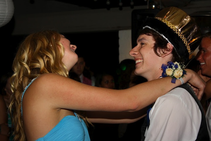 Senior Rachel Alston and Prom King Trevor Kirby dance at prom Saturday night. Credit: Aysen Tan/The Foothill Dragon Press