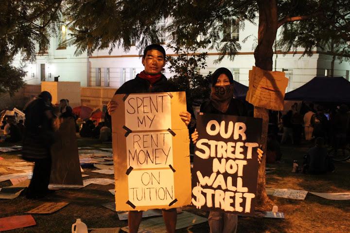 Occupy Los Angeles rages against banks (26 photos)