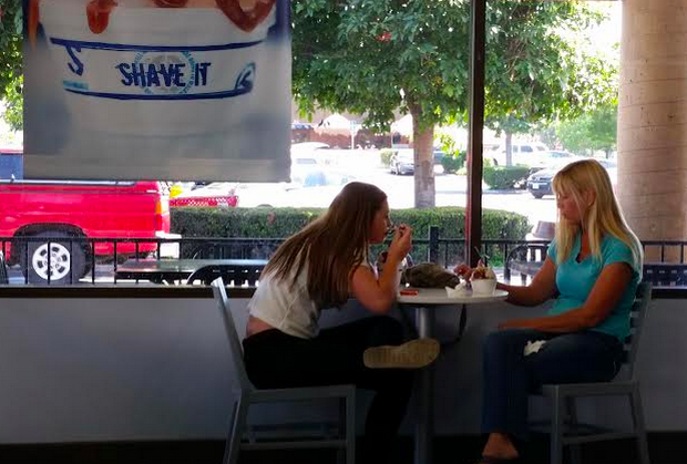 Customers enjoy their Shave Its at the Camarillo location. Credit: Brooklyne Shepherd/The Foothill Dragon Press
