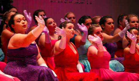 VUSD’s jubilant voices score holiday season