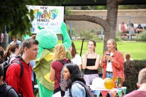 Navigating the array of clubs at Foothill