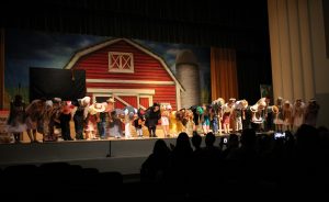 Ventura High School brings the barnyard to life in “Charlotte’s Web”