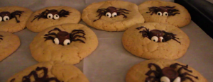 Fantastic eats with Q and E: spooky spider cookies