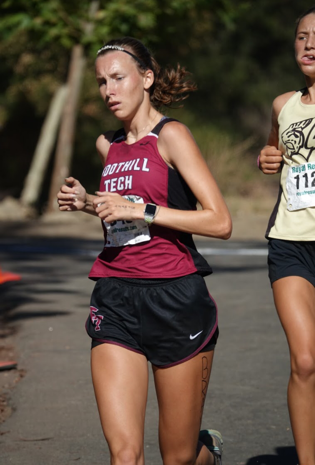 Lauren Kearney '19 during the three-mile race. Credit: Cameron Crouch (used with permission)