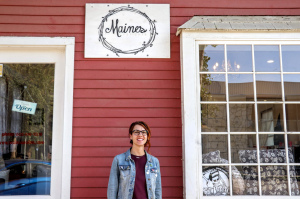 Sydney Young, owner of Maines hair salon in Santa Paula. Credit: Olivia Sanford / The Foothill Dragon Press