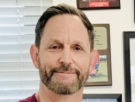 Joe Bova has served as Principal at Foothill for 18 years and will now be accepting a new position in Ventura Unified School District. 