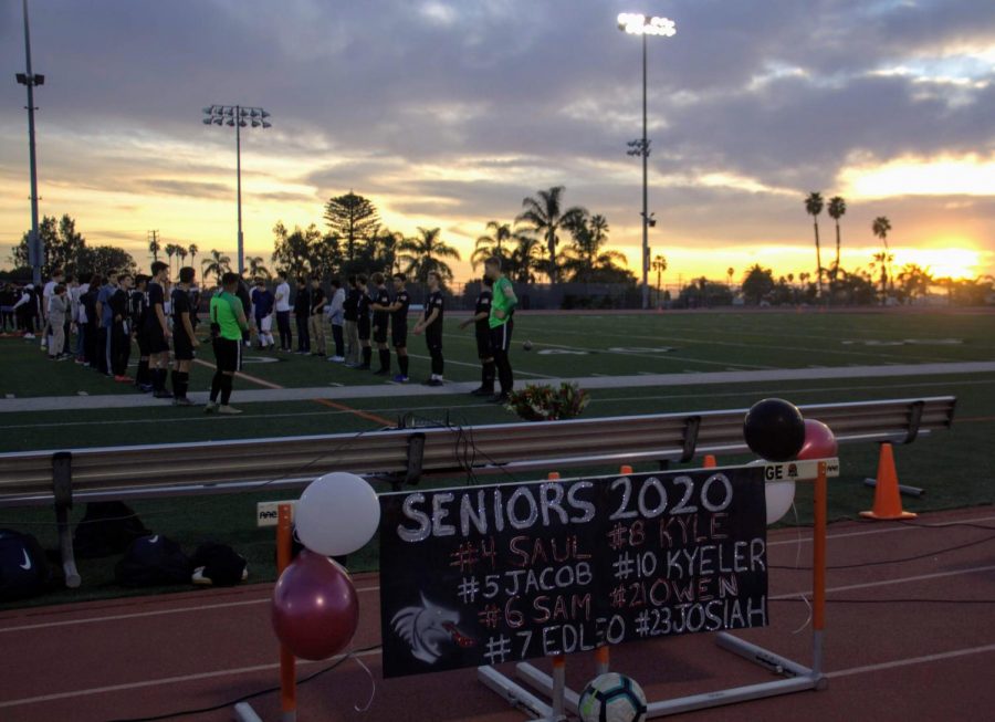 The+Foothill+boys+soccer+team+lines+up+to+celebrate+their+seniors.