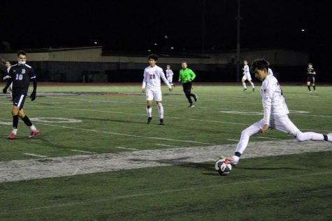 Damian Hernandez ‘21 winds up to strike the ball.

