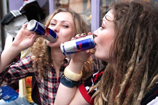 Opinion: The false message that social media spreads about energy drinks