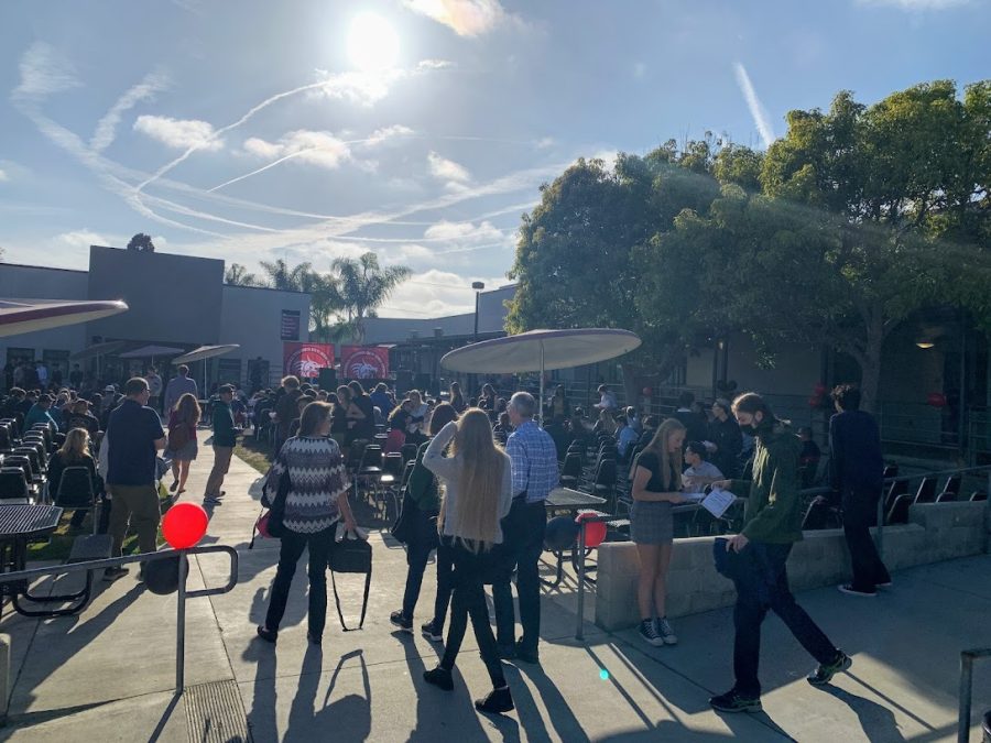 The+sun+peeked+out+and+a+cool+breeze+wafted+through+the+Foothill+Tech+quad+as+seniors+and+their+families+gathered+minutes+before+the+ceremoney+began.