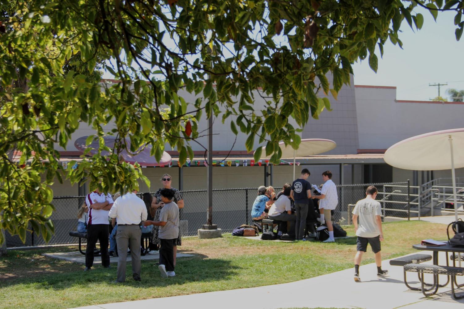 Student Site Council meets to discuss potential bell schedule change