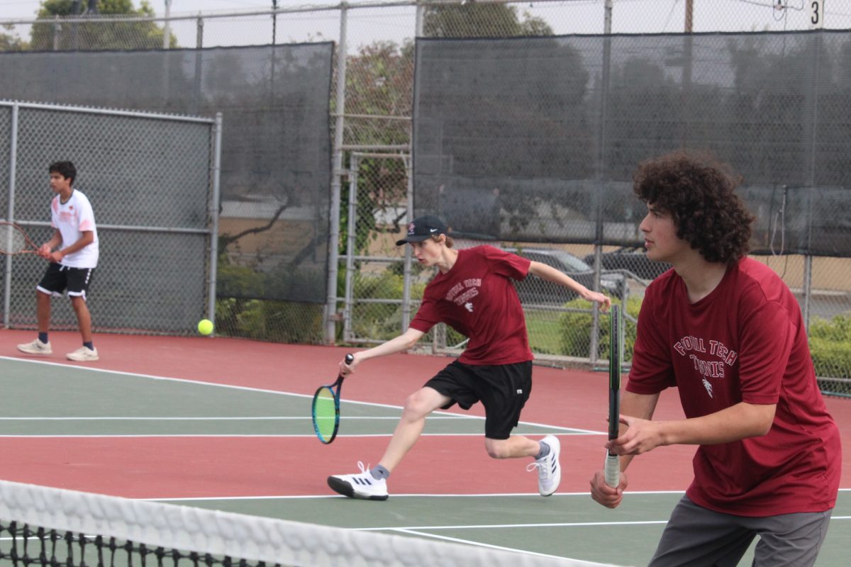 Boys’ tennis takes victory over Thacher in first home match