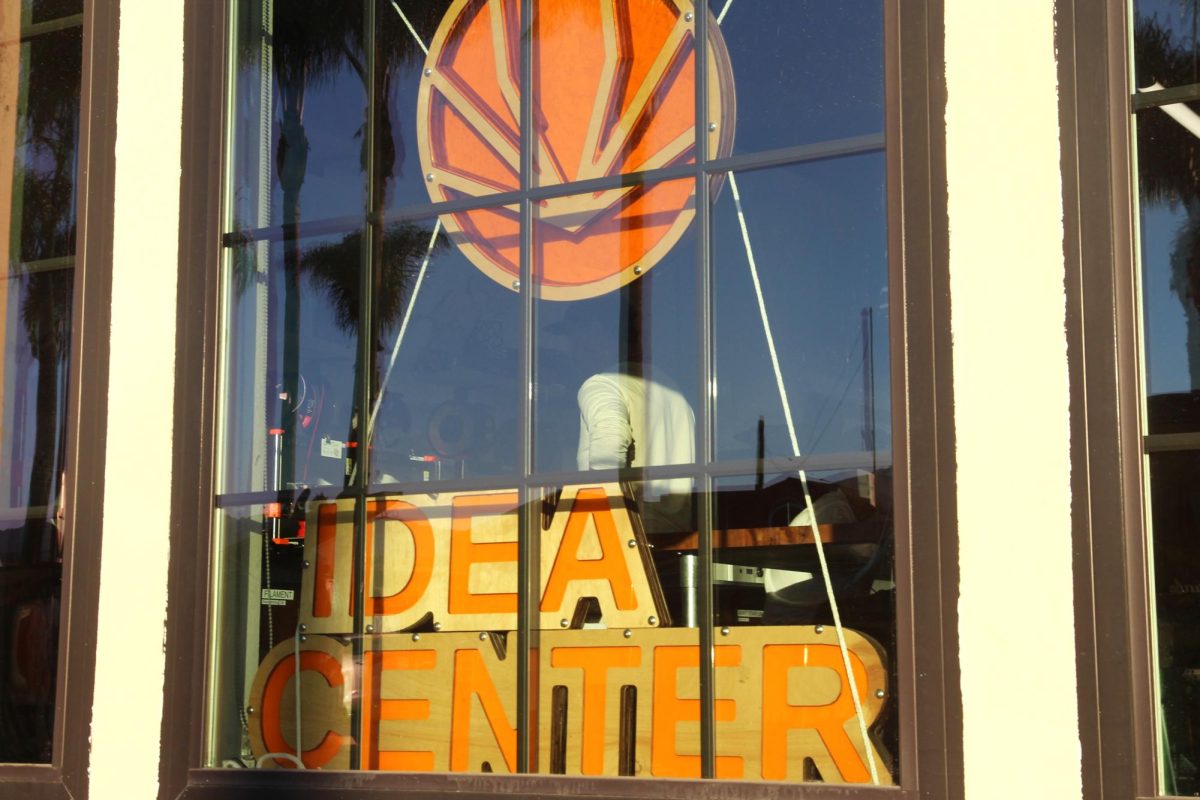 The Idea Center is a community center that is free for all Ventura Unified School District (VUSD) students. It offers a variety of resources ranging from 3D printing, computers and internet. Students can choose to work on different projects with the help of the staff as well as getting some school work done.