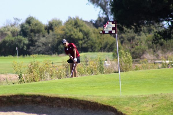 Girls golf swings their way through League Finals