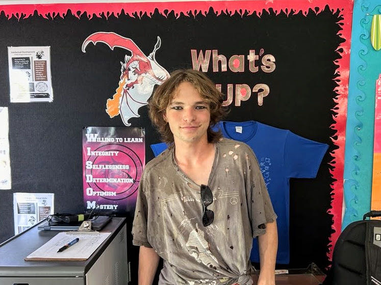 Sam Arenburg '25 is period five's Green Party presidential elect. With ideas involving progressivism, environmentalism, anti-war and “pretty much everything the hippies believe,” Arenburg serves as a quality candidate to represent the people. 