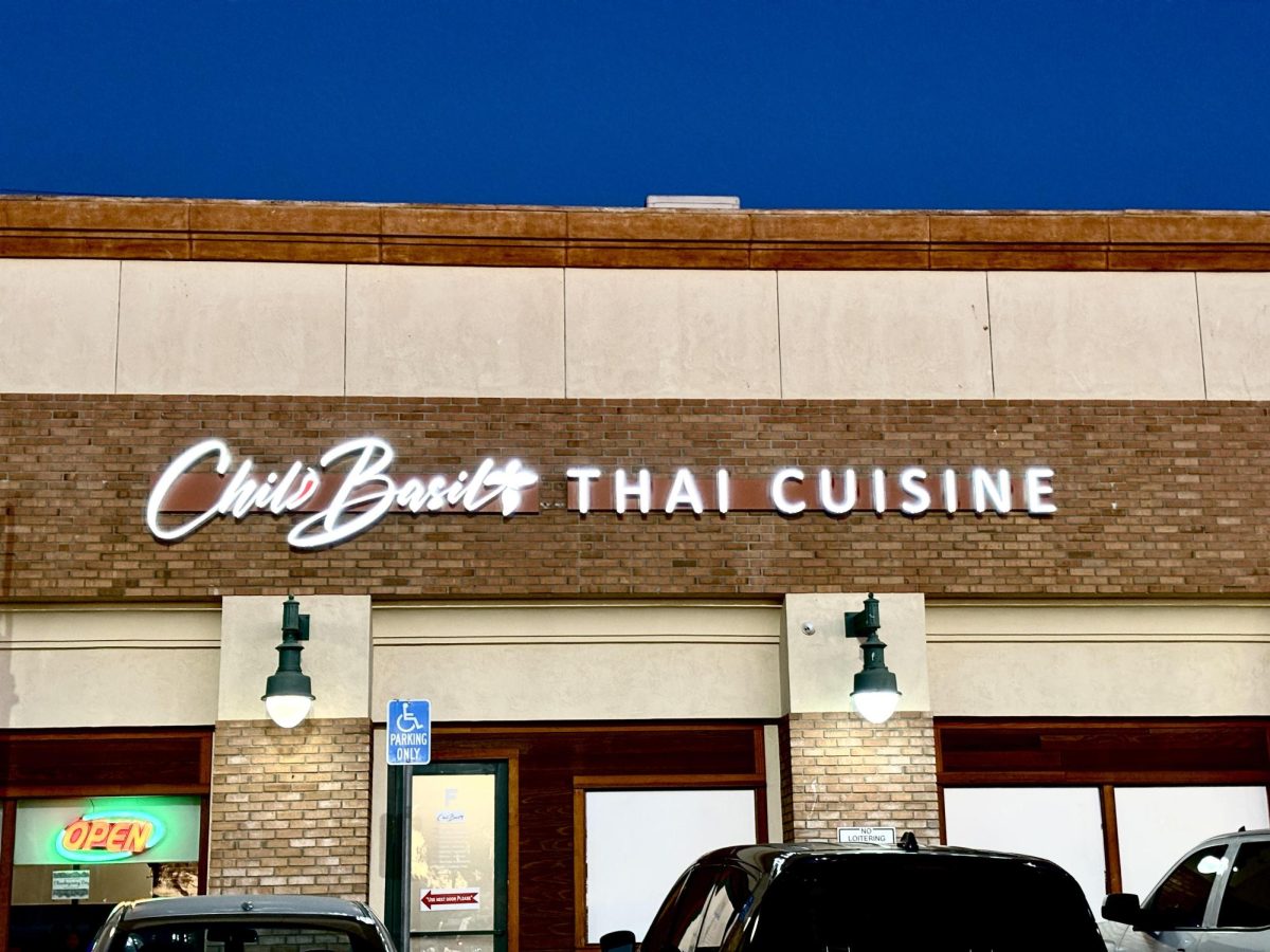 Sitting in Ventura, Calif., the cool night air blows delicately against cars lined up in front of Chili Basil Thai Cuisine searching longingly for the open sign to be shining bright. In the bustling streets, the parking lots are filled with hungry people anxious to find something appetizing to eat as the title sign’s bright light catches the eye of those walking by. This restaurant welcomes all those eager to try some delectable food inspired by Thai cuisine to come in starved and leave filled to the brim with luscious cooking.