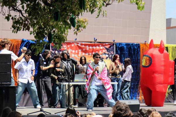 Streamers, palm trees and food trucks: Coachella themed Air Guitar 2025 rocks the campus