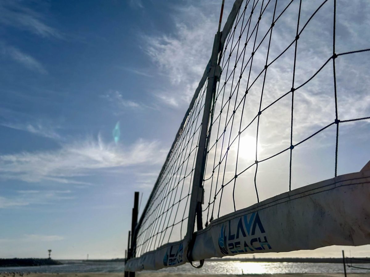 At Harbor Cove Beach in Ventura sit nine beach volleyball courts, which are used by schools and clubs across the county, as well as recreationally by the public. However, as of recently, the courts may face possible removal or relocation. The California Coastal Commission stated that the courts are unpermitted and established on land that should be restored to dunes.