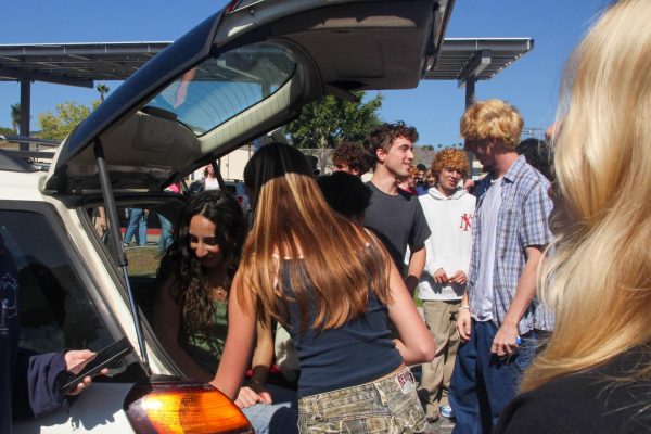 News Brief: Dragons kick off Halloween with Foothill Tech’s annual Trunk-or-Treat
