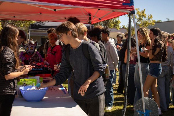 Foothill Tech celebrates quarterly achievements with a “Twilight” themed Ren Rally