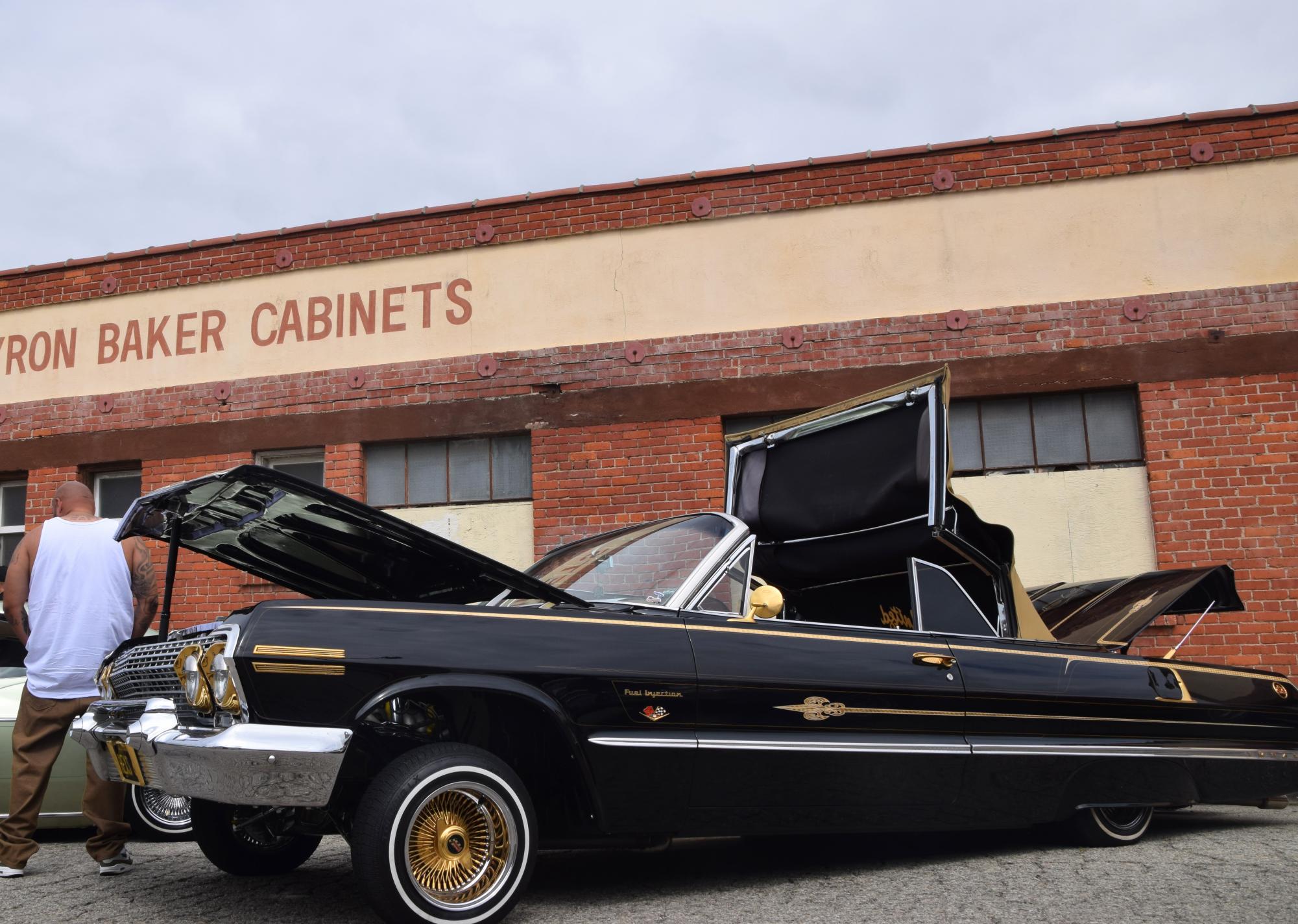 As part of Art Walk, a small car show was set up down Garden Street which displayed various classic and modern personalized cars. These cars were accompanied by music, Mr. Frostee and a series of vendors.