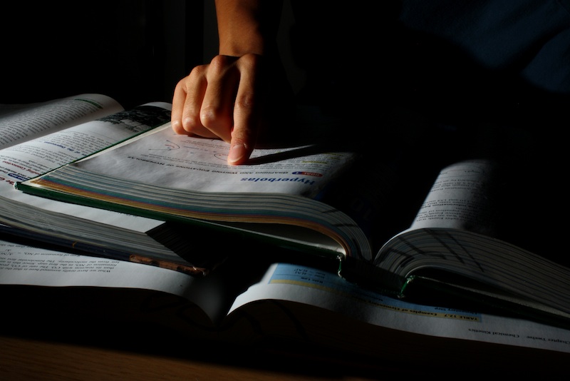 Late night studying may not be beneficial to students who are not getting enough sleep. Credit: Aysen Tan/The Foothill Dragon Press.