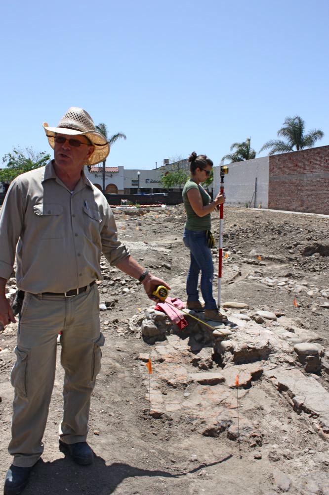 Senior Archaeologist John Foster points out excavated areas of interest. Credit: Anaika Miller/The Foothill Dragon Press.