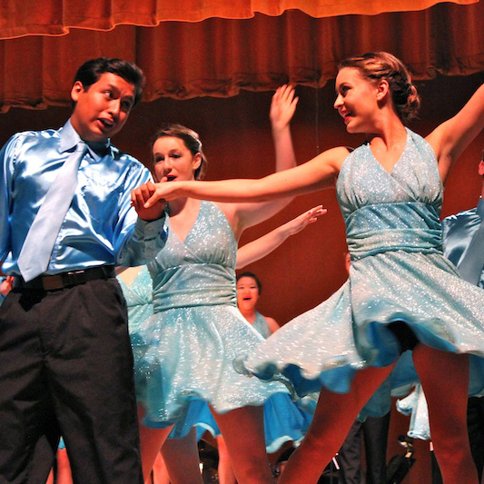 Ventura High School alumni (12) Marcel Hernandez and senior Hana Hallahan performed with singing group Company at the Festival of Talent last year. Credit: Jackson Tovar/The Foothill Dragon Press