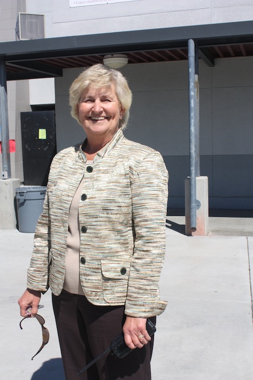 New+Assistant+Principal+Peggy+Kroener+is+happy+to+be+starting+the+year+at+Foothill.+Maya+Morales%2FThe+Foothill+Dragon+Press.