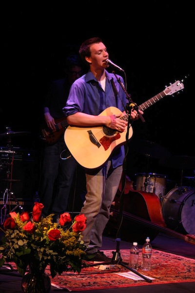 Mark Cross performs Saturday night at the Rubicon Theater. Credit: Chrissy Springer/The Foothill Dragon Press.