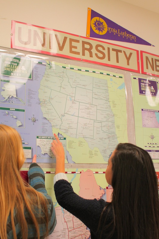 Foothill seniors Elyse Delara and Lauren Cacation are already looking forward to college and getting ready for the big adjustment. Credit: Bethany Fankhauser/The Foothill Dragon Press