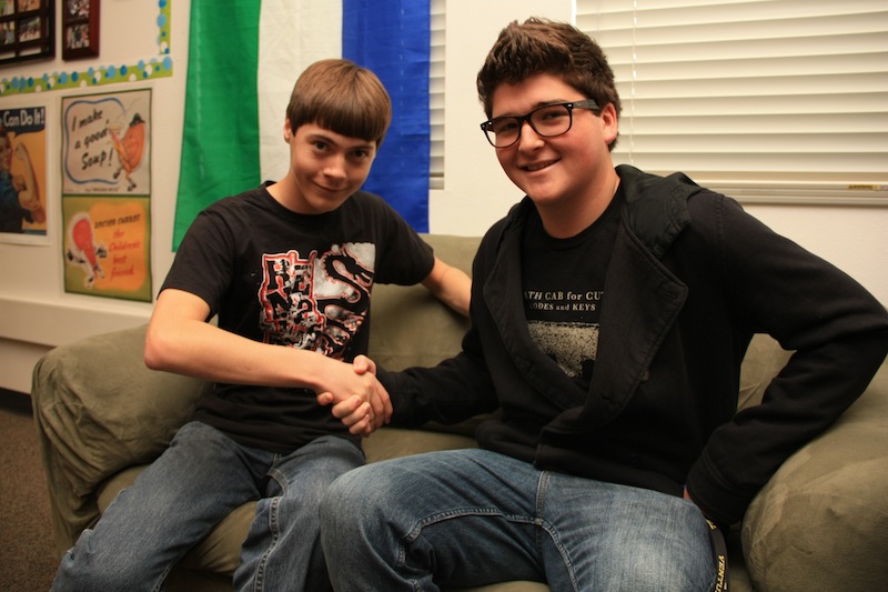 Senior Class President Stephen Mariani (right) shakes hands with Senior Class Vice President Ryan Harris (left). Credit: Aysen Tan/The Foothill Dragon Press