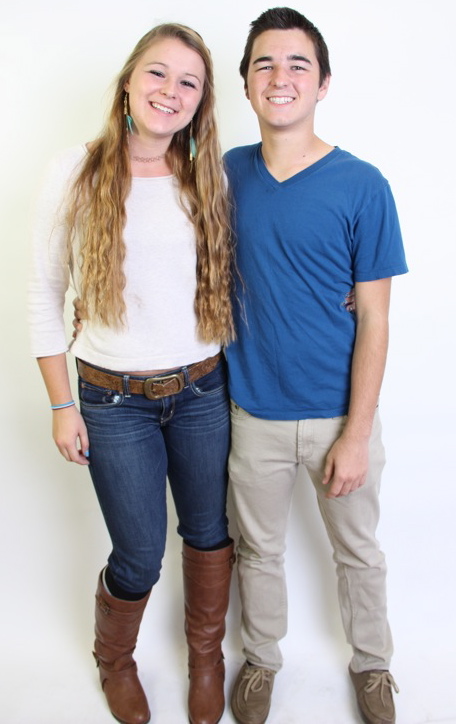 Juniors Carson and Emily Graves see the perks of being twins. Credit: Natalie Smith/The Foothill Dragon Press