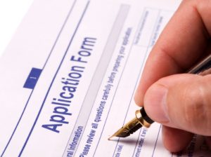 Some seniors prefer to apply early to colleges