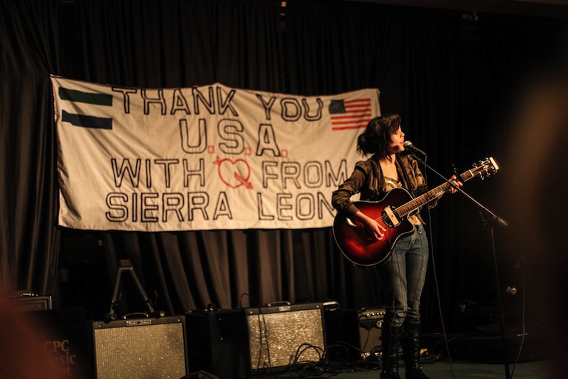 Singer Lexi Rule performs at the Schools For Salone benefit concert. Credit: Bethany Fankhauser/The Foothill Dragon Press