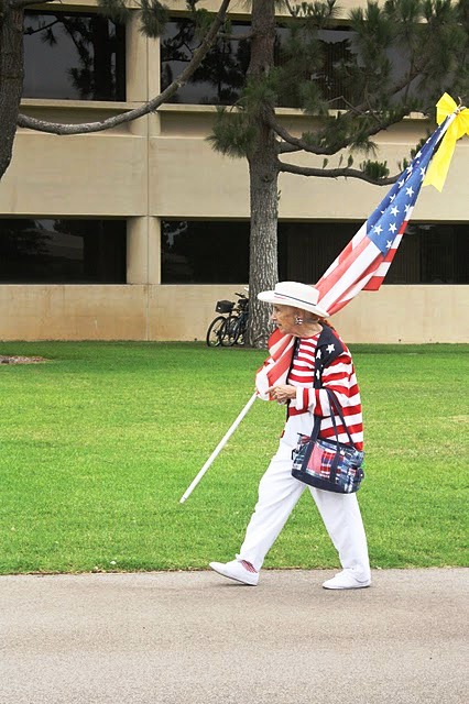 The ceremony commemorating September 11 attracted young and old patriots. Credit: Rachel Crane/The Foothill Dragon Press.