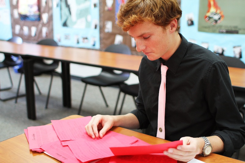 ASB representative Jackson Tovar coordinates the senior wishes. Credit: Aysen Tan/The Foothill Dragon Press